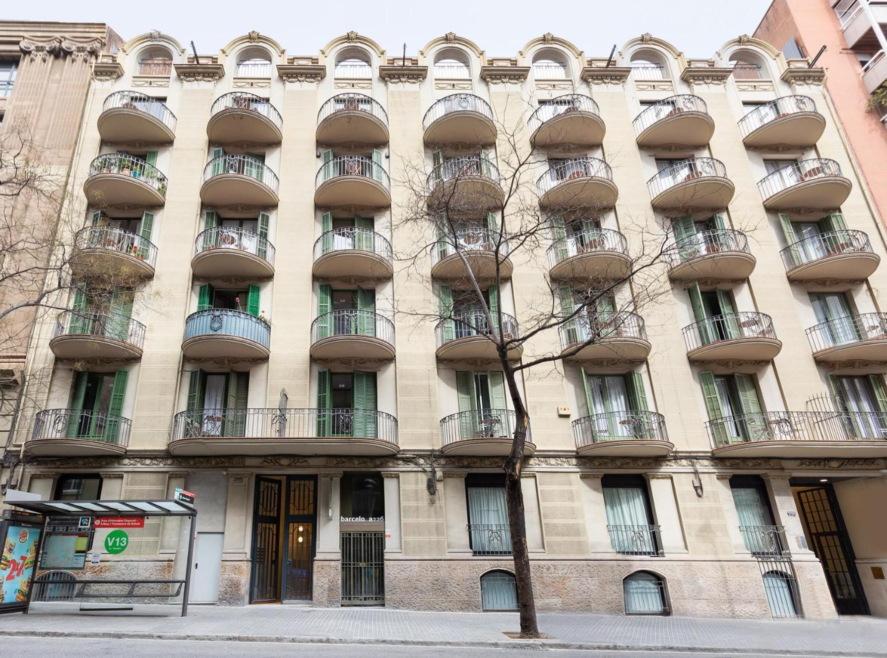 Ola Living Diagonal Pensión
